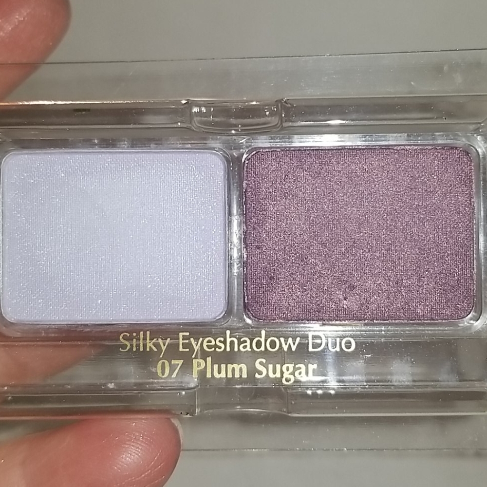 Estee Lauder Silky Eyeshadow Duo